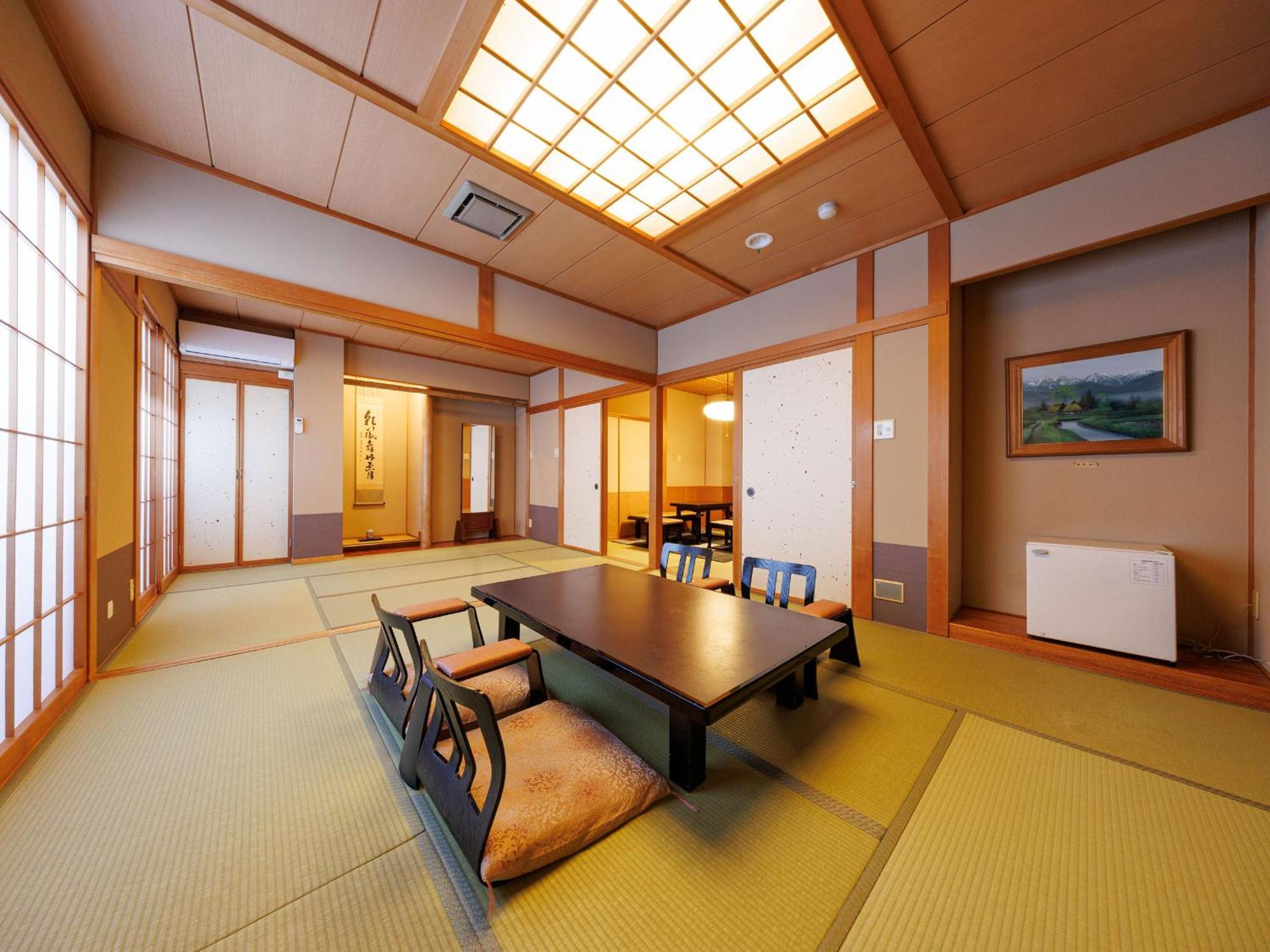 Oiwakeya Ryokan Matsumoto Buitenkant foto